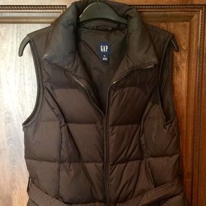 GAP brown down-filled puffer vest